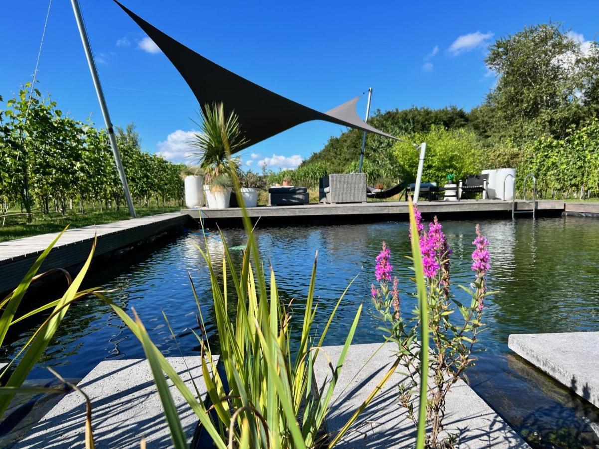 Life Contains Beautiful Things Villa Almere Exterior photo